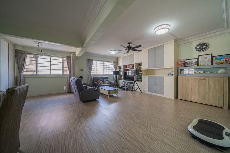 173 Bishan Street 13 HDB Flat For Sale at S$ 999,999 | PropertyGuru Singapore - Living Room
