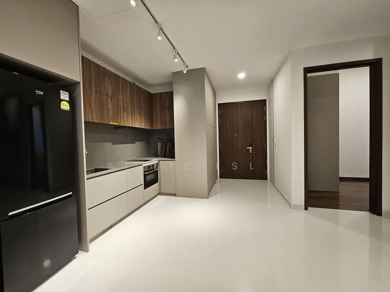 Parksuites Condominium For Sale at S$ 1,790,000 | PropertyGuru Singapore - Kitchen