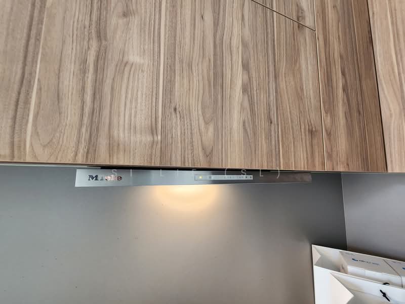 For Rent - Parksuites