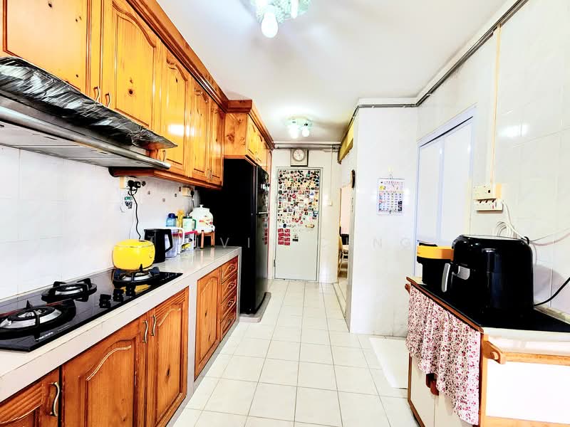 147 Rivervale Crescent HDB Flat For Sale at S$ 868,000 | PropertyGuru Singapore - Kitchen
