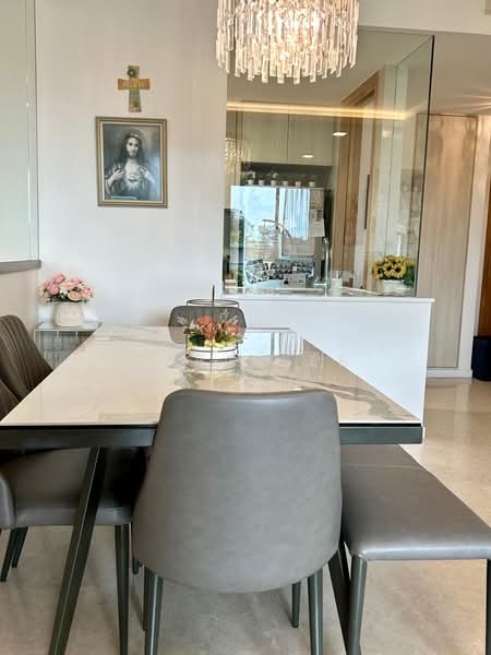 Thomson Three Condominium For Sale at S$ 2,750,000 | PropertyGuru Singapore - Dining Room