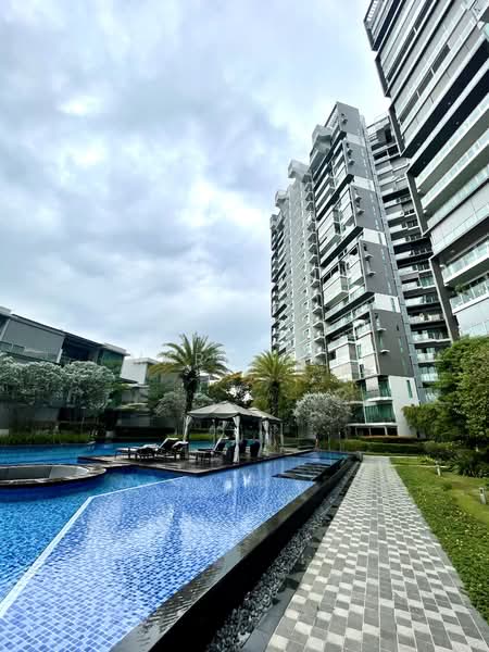 Thomson Three Condominium For Sale at S$ 2,750,000 | PropertyGuru Singapore - Pool
