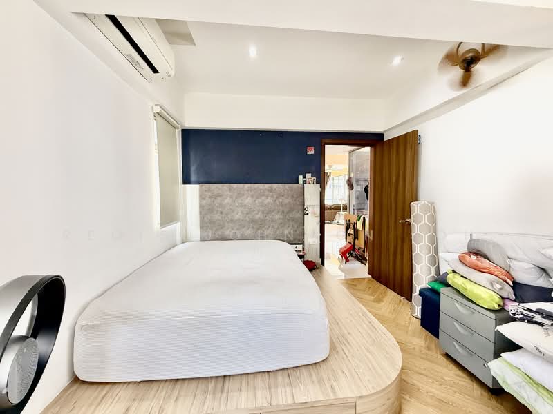 The Florida Executive Condominium For Sale at S$ 2,500,000 | PropertyGuru Singapore - Common Bedroom 2