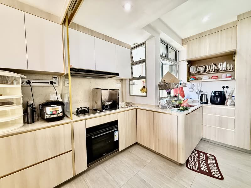 The Florida Executive Condominium For Sale at S$ 2,500,000 | PropertyGuru Singapore - Kitchen