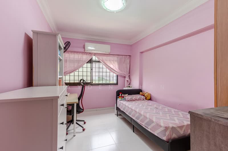 507A Wellington Circle HDB Flat For Sale at S$ 580,000 | PropertyGuru Singapore - Bedroom