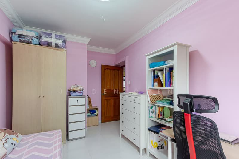 507A Wellington Circle HDB Flat For Sale at S$ 580,000 | PropertyGuru Singapore - Bedroom