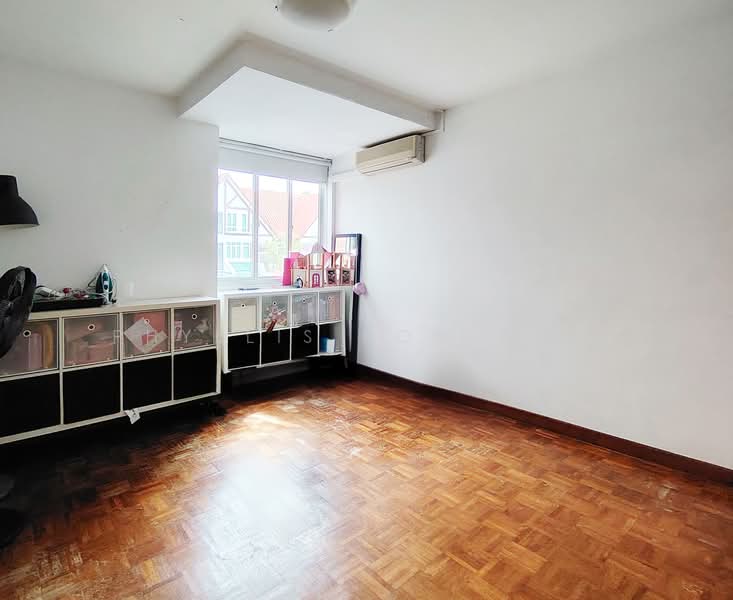 Greenridge Terraced House For Sale at S$ 5,580,000 | PropertyGuru Singapore - Bedroom