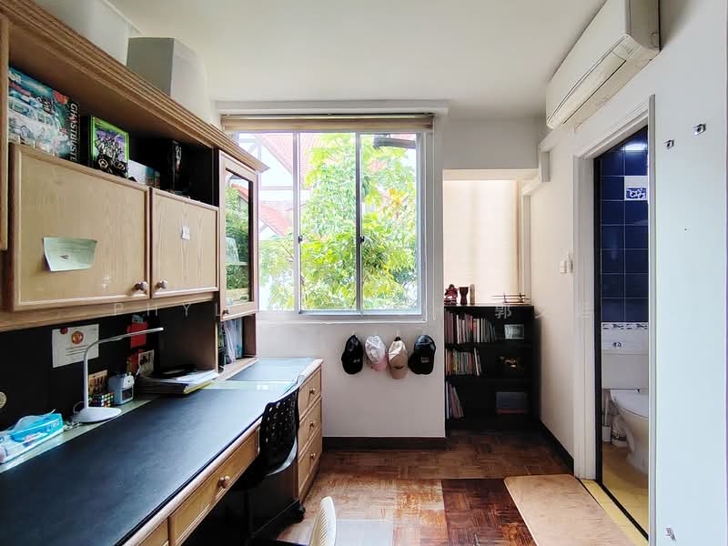 Greenridge Terraced House For Sale at S$ 5,580,000 | PropertyGuru Singapore - Study