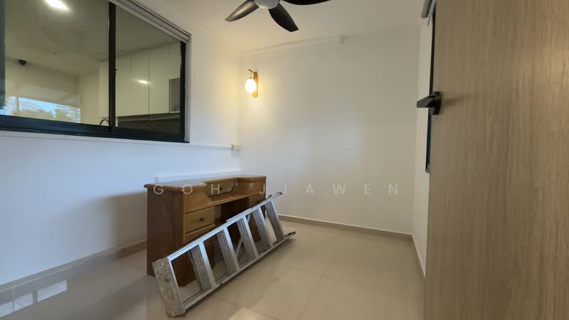 Rare Semi-D in Serangoon Lane, 1km away from Maris Stella, , 5 Bedrooms, 3,315 sqft, Semi-Detached House For Sale, by Goh Jiawen, 500096972 - Granny Room  - PropertyGuru.com.sg