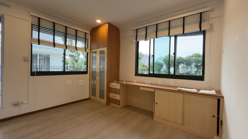 Rare True South Facing Semi-D in Serangoon Lane, 1km away from Maris Stella, Serangoon Lane, 5 Bedrooms, 3,315 sqft, Semi-Detached House For Sale, by Goh Jiawen, 500096972 - Common Bedroom 2 - PropertyGuru.com.sg