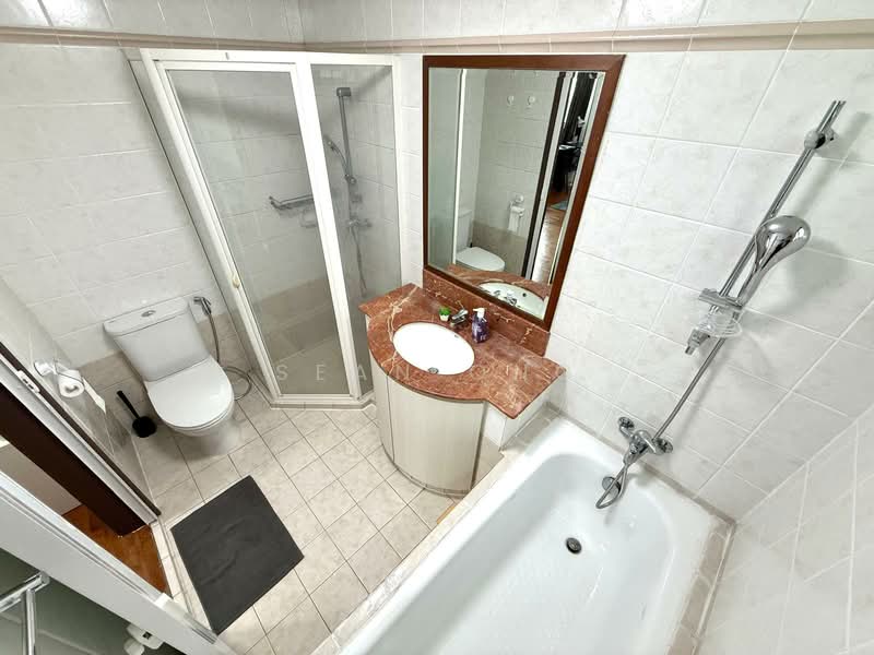 Summerdale, 6 Boon Lay Drive, Room Rental, 200 sqft, Condominium For Rent, by Sean Ong, 500096976 - Bathroom - PropertyGuru.com.sg