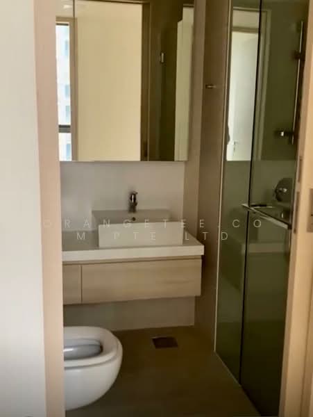 The Panorama Condominium For Sale at S$ 1,490,000 | PropertyGuru Singapore - Bathroom
