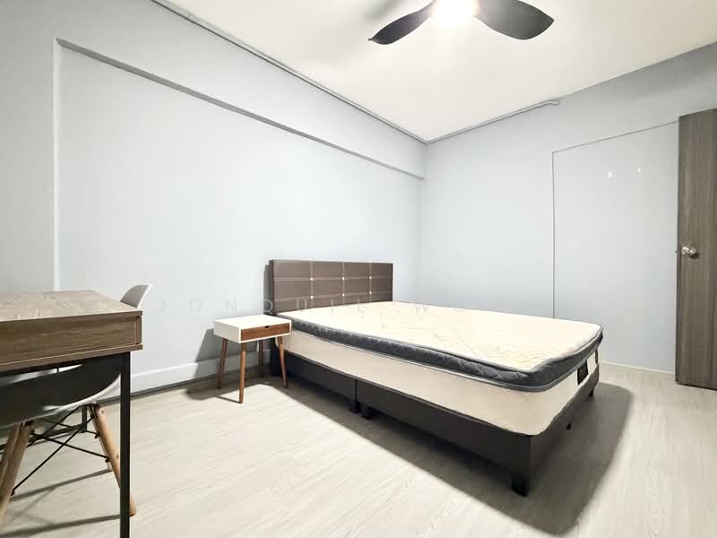 251 Tampines Street 21 HDB Flat For Sale at S$ 498,000 | PropertyGuru Singapore - Bedroom
