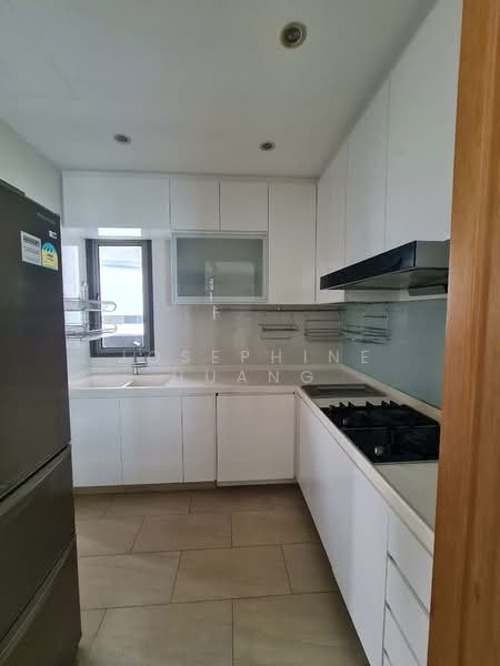 The Lincoln Residences Condominium For Sale at S$ 6,500,000 | PropertyGuru Singapore - Kitchen