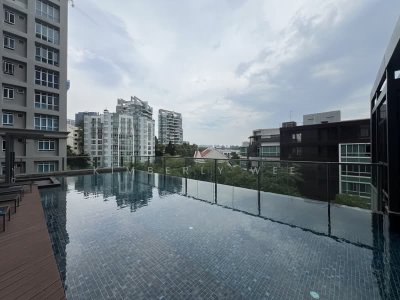 Robin Suites Apartment For Sale at S$ 1,500,000 | PropertyGuru Singapore - View