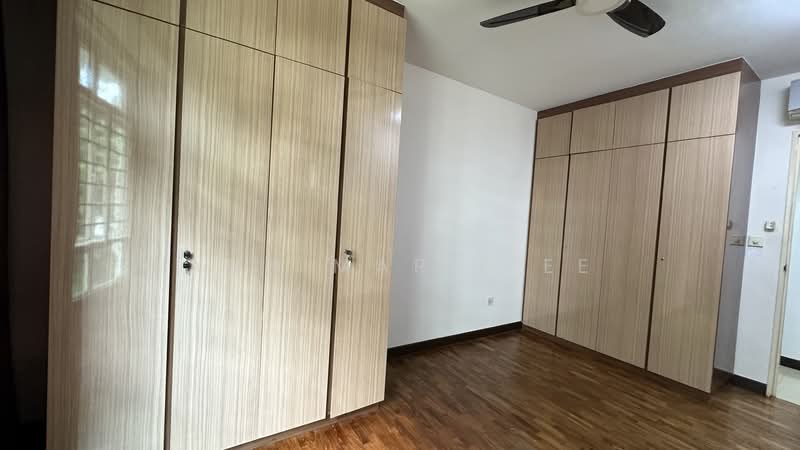 265D Compassvale Bow HDB Flat For Sale at S$ 780,000 | PropertyGuru Singapore - Bedroom