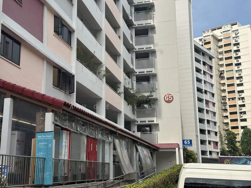 3 Adjoining HDB Shops w Living Quarters at Telok Blangah Drive, Telok Blangah Drive, 4,671 sqft, Shop / Shophouse For Sale, by Angela Lim, 500097075 - Exterior - CommercialGuru.com.sg