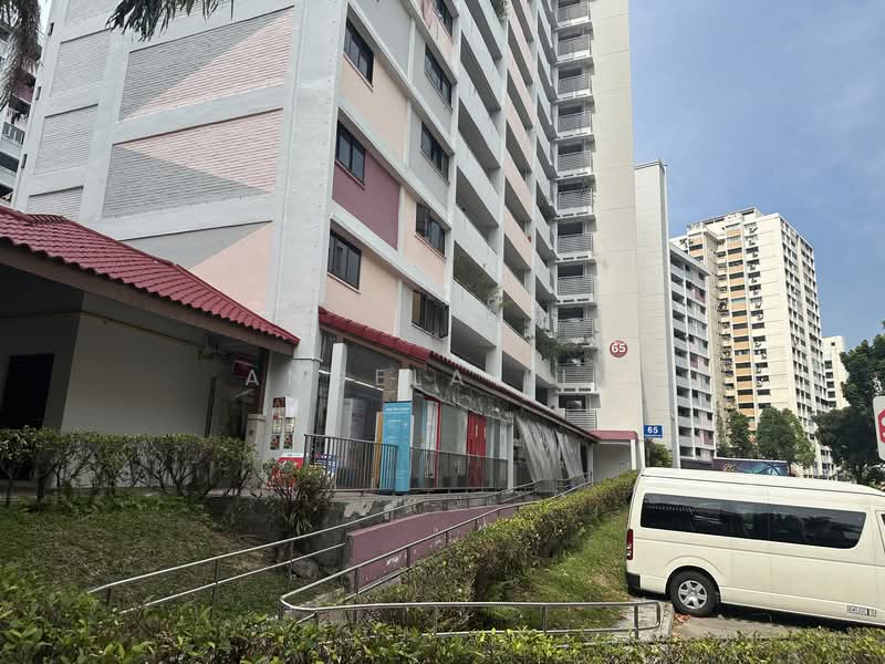 3 Adjoining HDB Shops w Living Quarters at Telok Blangah Drive, Telok Blangah Drive, 4,671 sqft, Shop / Shophouse For Sale, by Angela Lim, 500097075 - Exterior - CommercialGuru.com.sg