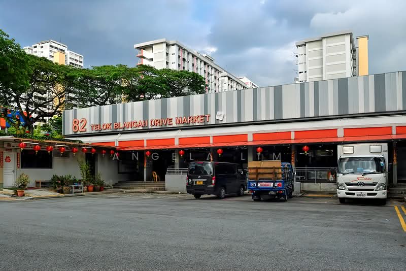 3 Adjoining HDB Shops w Living Quarters at Telok Blangah Drive, Telok Blangah Drive, 4,672 sqft, Shop / Shophouse For Sale, by Angela Lim, 500097075 - Exterior - CommercialGuru.com.sg