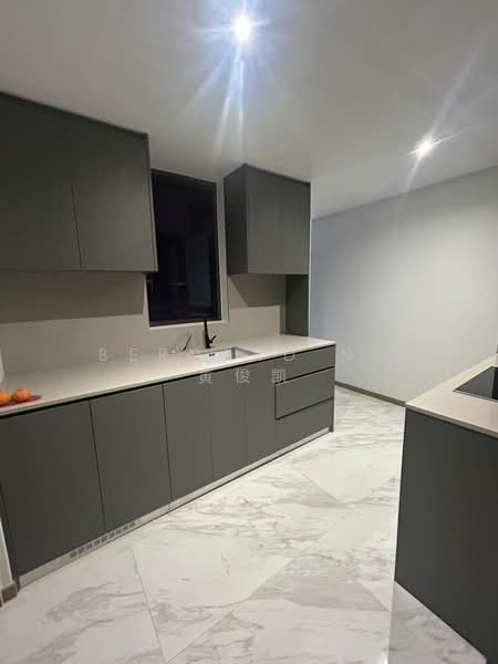 The Landmark, 173 Chin Swee Road, 2 Bedrooms, 764 sqft, Condominium For Sale, by Bernard Ng 黄俊凯, 500097080 - Kitchen - PropertyGuru.com.sg
