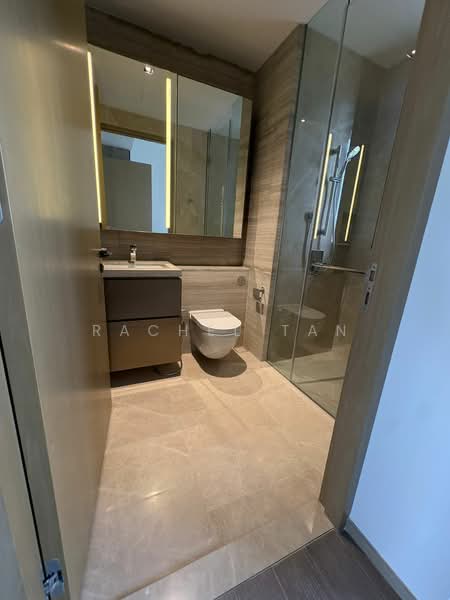 Klimt Cairnhill Condominium For Sale at S$ 8,300,000 | PropertyGuru Singapore - Bathroom