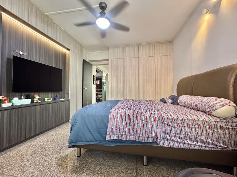 97 Lorong 3 Toa Payoh HDB Flat For Sale at S$ 1,069,888 | PropertyGuru Singapore - Bedroom