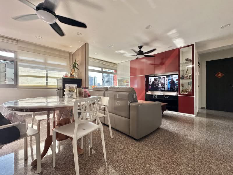 97 Lorong 3 Toa Payoh HDB Flat For Sale at S$ 1,069,888 | PropertyGuru Singapore - Living Room