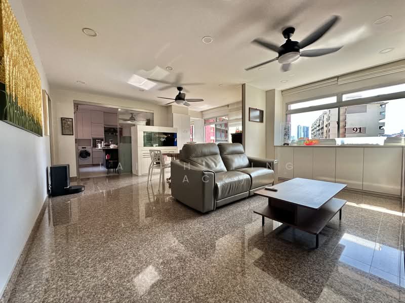 97 Lorong 3 Toa Payoh HDB Flat For Sale at S$ 1,069,888 | PropertyGuru Singapore - Living Room