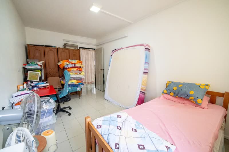 838 Jurong West Street 81 HDB Flat For Sale at S$ 529,000 | PropertyGuru Singapore - Bedroom