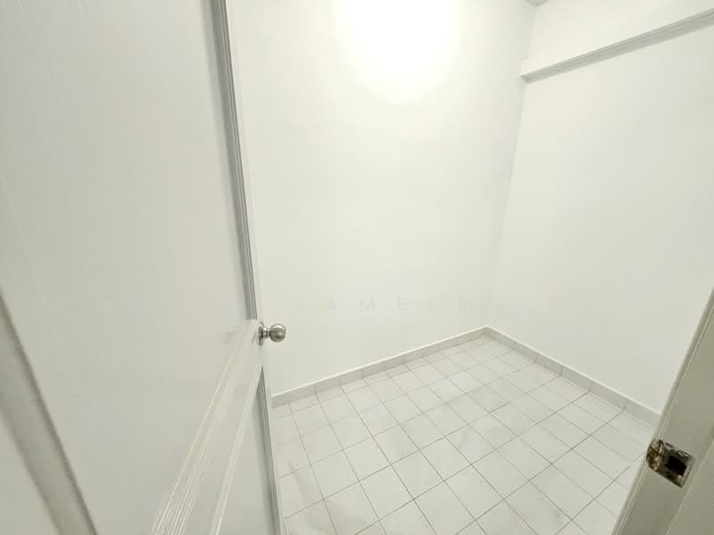 Royal Palm Mansions, 330 Pasir Panjang Road, 4 Bedrooms, 1,227 sqft, Condominium For Rent, by Gupta Sameer Raj, 500097141 - Interior - PropertyGuru.com.sg