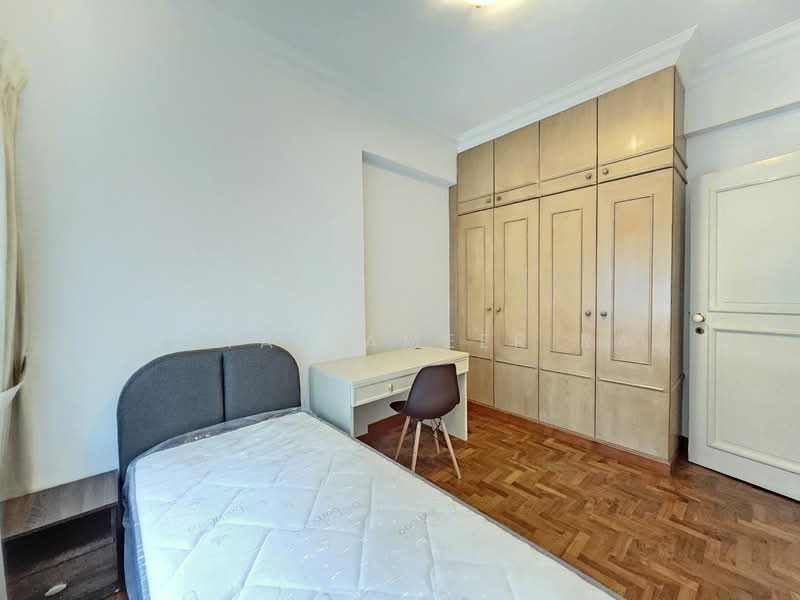 Royal Palm Mansions, 330 Pasir Panjang Road, 4 Bedrooms, 1,227 sqft, Condominium For Rent, by Gupta Sameer Raj, 500097141 - Bedroom - PropertyGuru.com.sg