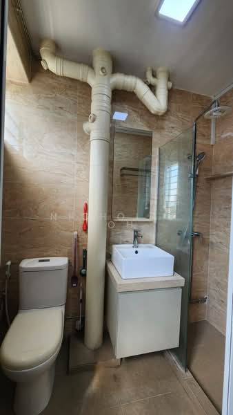 864 Tampines Street 83 HDB Flat For Sale at S$ 788,000 | PropertyGuru Singapore - Bathroom
