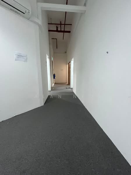 Pantech Business Hub, 194 Pandan Loop, 2,099 sqft, Factory / Workshop (B2) For Sale, by Alan Neo, 500097170 - Corridor - CommercialGuru.com.sg