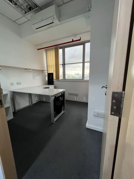 Pantech Business Hub, 194 Pandan Loop, 2,099 sqft, Factory / Workshop (B2) For Sale, by Alan Neo, 500097170 - Study - CommercialGuru.com.sg