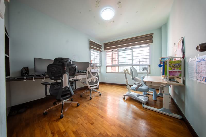 271B Sengkang Central, 271B Sengkang Central, 3 Bedrooms, 1,001 sqft, HDB Flat For Sale, by JOREEN LIM, 500097191 - Study - PropertyGuru.com.sg