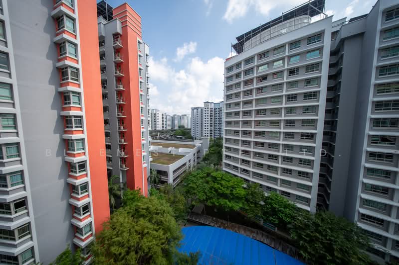 271B Sengkang Central, 271B Sengkang Central, 3 Bedrooms, 1,001 sqft, HDB Flat For Sale, by JOREEN LIM, 500097191 - Exterior - PropertyGuru.com.sg
