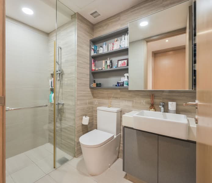 High Park Residences Condominium For Sale at S$ 1,150,000 | PropertyGuru Singapore - Bathroom