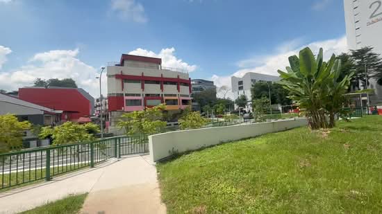 12 Holland Avenue, 12 Holland Avenue, 2 Bedrooms, 700 sqft, HDB Flat For Sale, by Ng Kok Hong (Ernest), 500097226 - PropertyGuru.com.sg