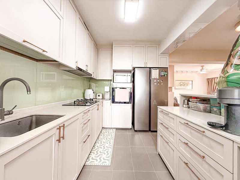 421B Northshore Drive HDB Flat For Sale at S$ 888,000 | PropertyGuru Singapore - Kitchen