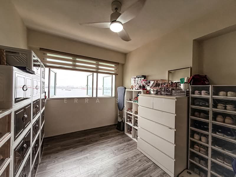 421B Northshore Drive HDB Flat For Sale at S$ 888,000 | PropertyGuru Singapore - Bedroom