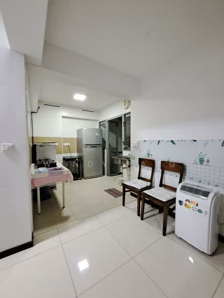 682C Edgedale Plains, 682C Edgedale Plains, 2 Bedrooms, 731 sqft, HDB Flat For Rent, by Wendy Pang, 500097244 - Kitchen - PropertyGuru.com.sg