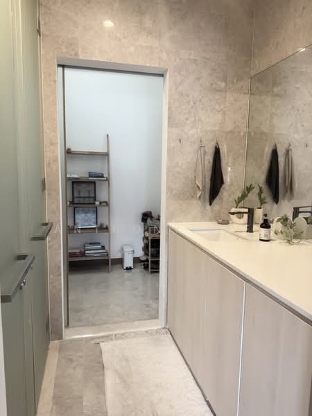 The Hillier, 6 Hillview Rise, 1 Bedroom, 624 sqft, Condominium For Rent, by Anthony Lee, 500097246 - Bathroom - PropertyGuru.com.sg