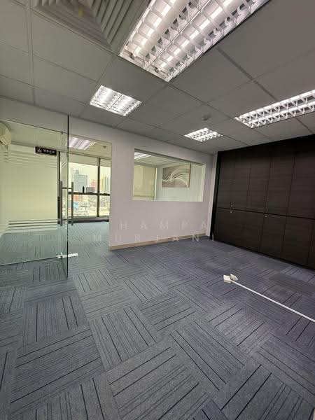 High Street Centre, 1 North Bridge Road, City Hall / Clarke Quay, 550 sqft, Office For Rent, by Champa Murjani, 500097252 - Interior - CommercialGuru.com.sg