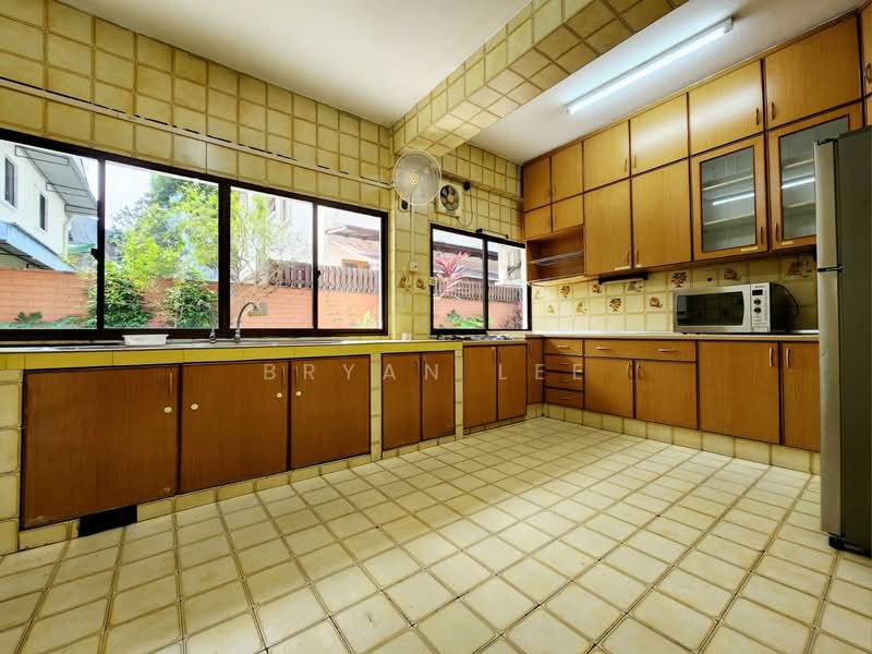 Bungalow Near Paterson Bungalow House For Sale at S$ 33,000,000 | PropertyGuru Singapore - Kitchen