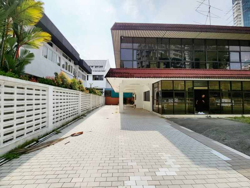 Bungalow Near Paterson Bungalow House For Sale at S$ 33,000,000 | PropertyGuru Singapore - Exterior