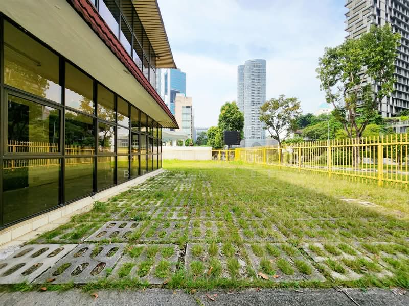 Bungalow Near Paterson Bungalow House For Sale at S$ 33,000,000 | PropertyGuru Singapore - Exterior