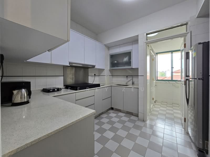 Changi Green, 716 Upper Changi Road East, 3 Bedrooms, 1,130 sqft, Condominium For Rent, by Jeffrey Zeus, 500097281 - Kitchen - PropertyGuru.com.sg