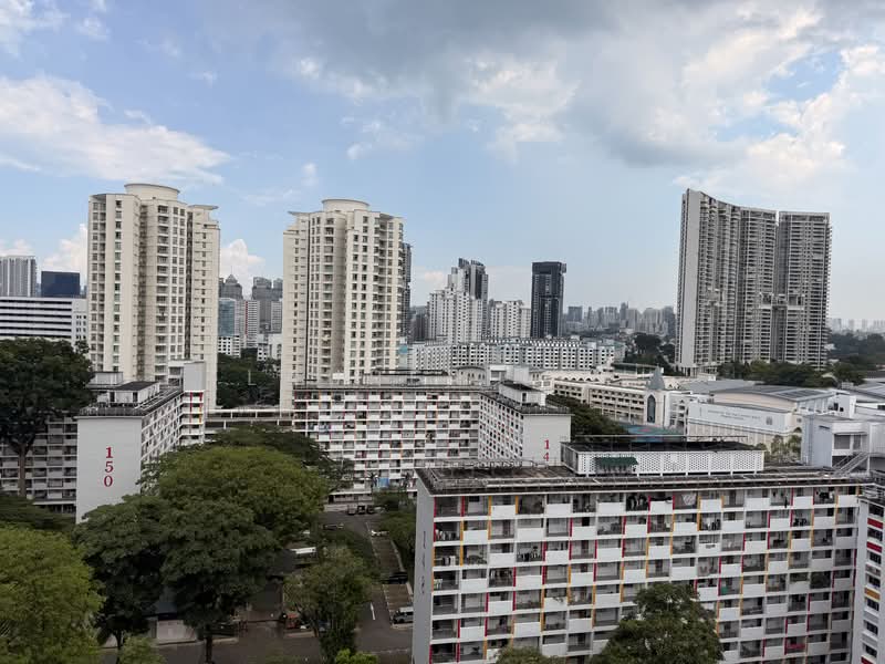 144 Lorong 2 Toa Payoh HDB Flat For Sale at S$ 902,000 | PropertyGuru Singapore - Exterior