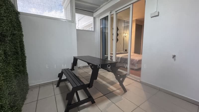 Parc Elegance Condominium For Sale at S$ 1,320,000 | PropertyGuru Singapore - Balcony