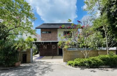 For Sale - Beautiful Detached Villa Resort with Private Pool and Indoor Outdoor Living